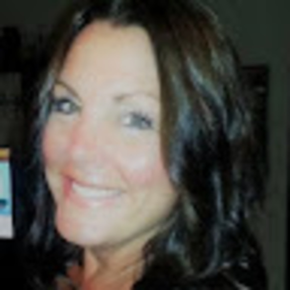 Meet your Posher, Tami - Picture 1 of 1